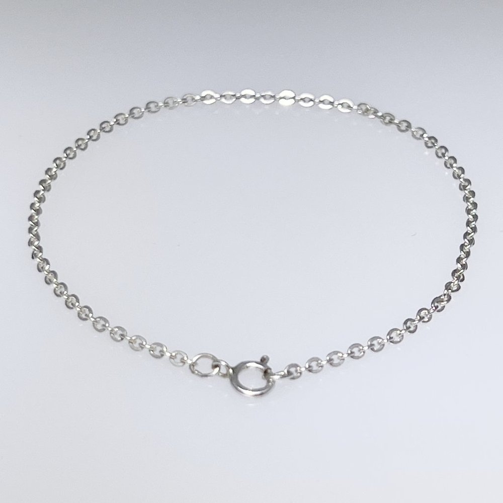 Sterling Silver bracelet, nice flat rolo style links, new, no tags, 7" long